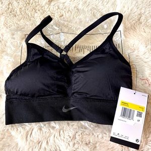 Women’s Nike Indy padded bra size small